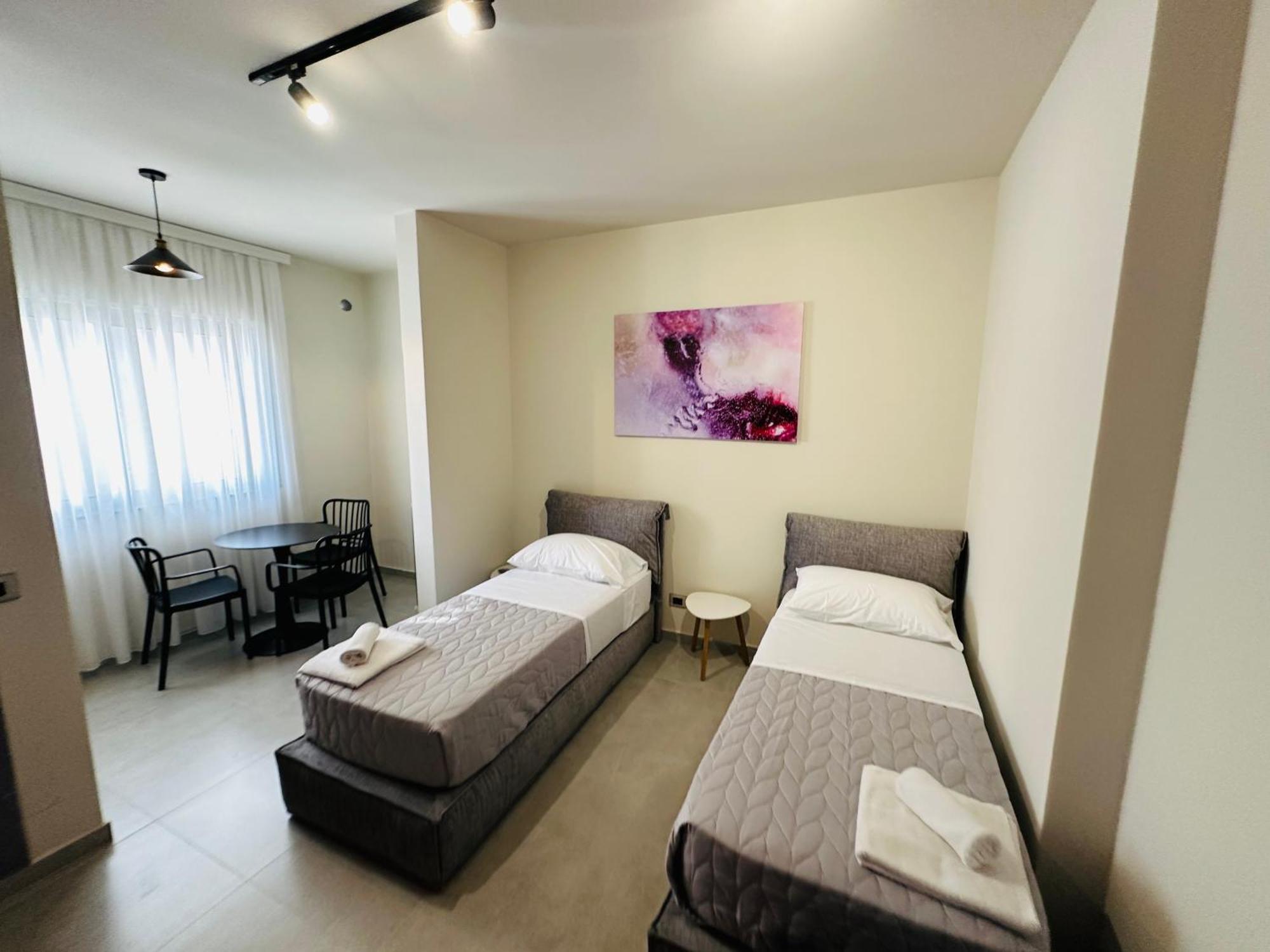 Stay-Five Rooms & Apartments Shkoder Exterior photo