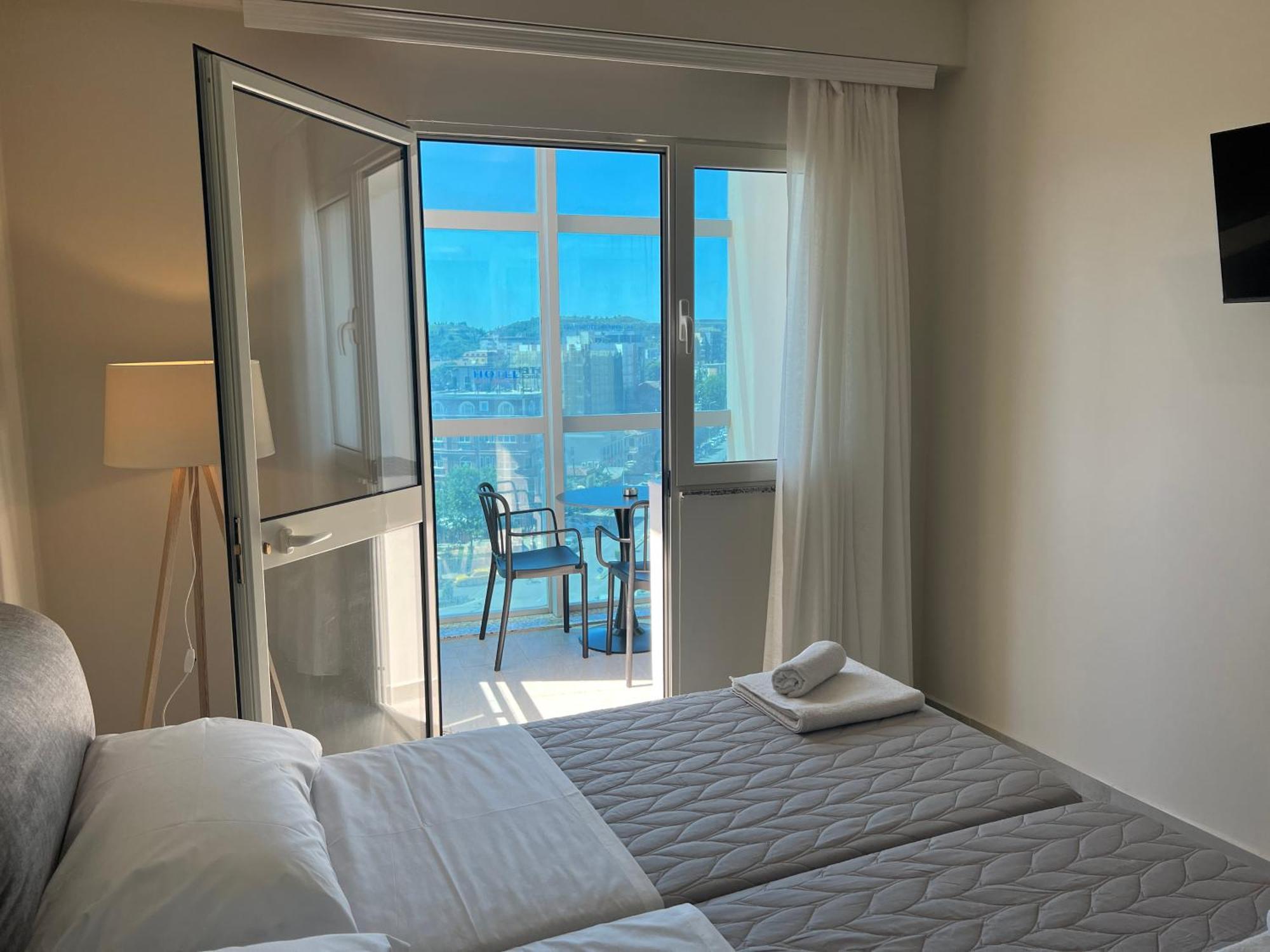 Stay-Five Rooms & Apartments Shkoder Exterior photo