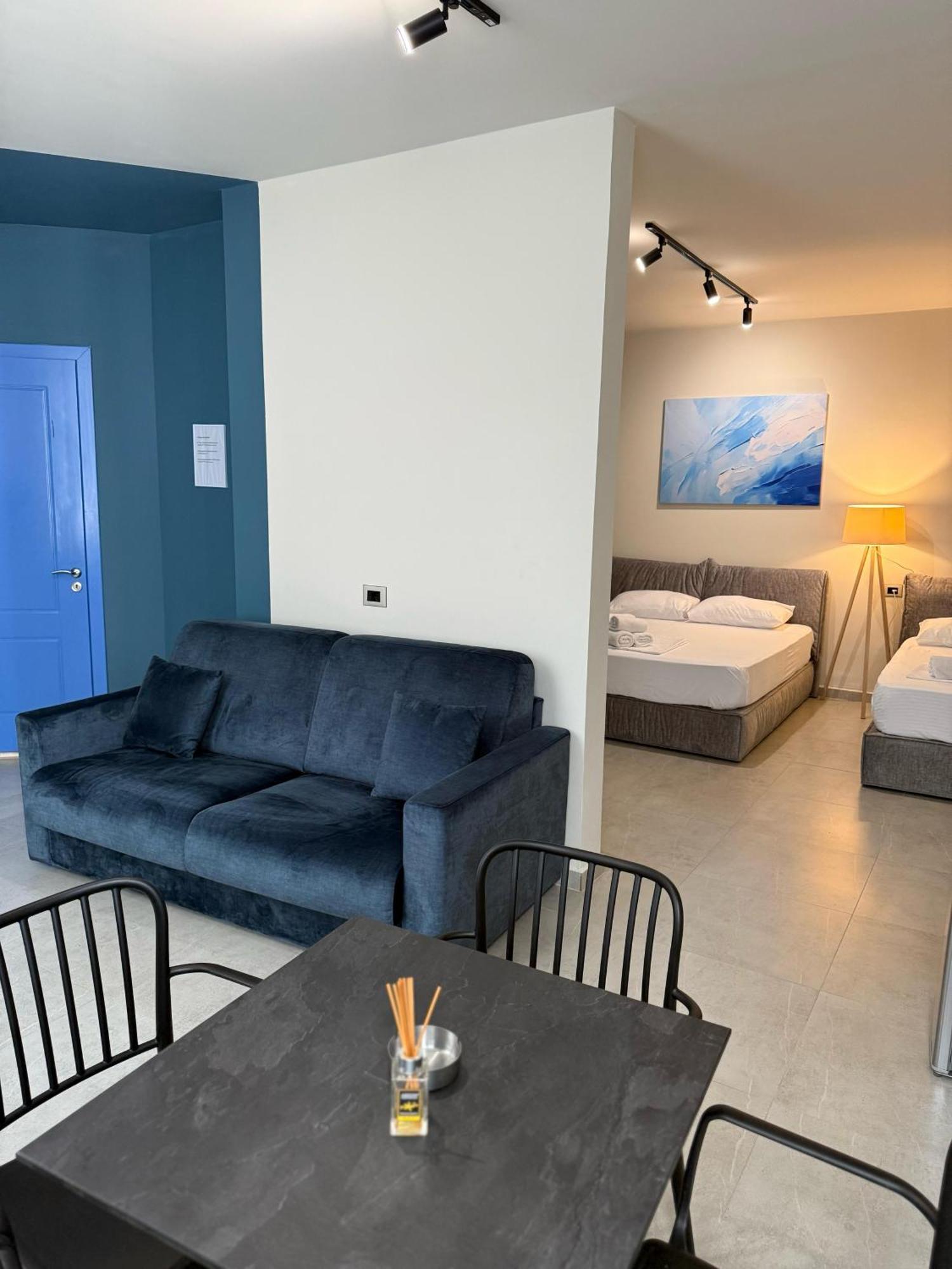 Stay-Five Rooms & Apartments Shkoder Exterior photo