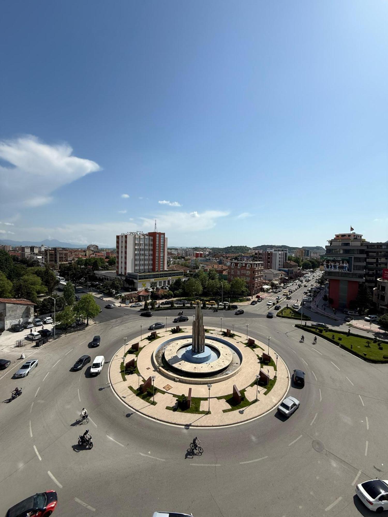 Stay-Five Rooms & Apartments Shkoder Exterior photo